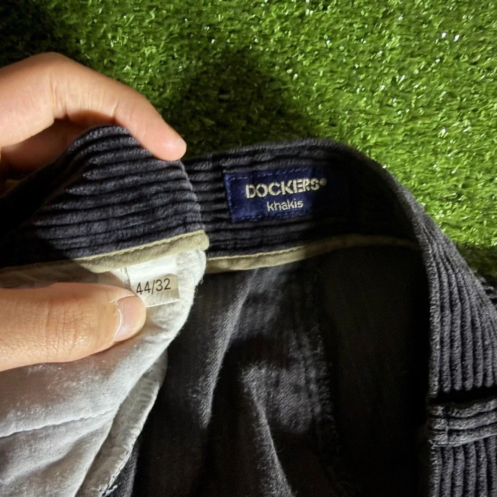 Dockers Corduroy Pants Mens 44x32 Pleated Relaxed Fit Navy Blue Wide Wale Khakis